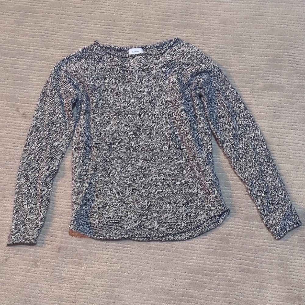 Old Navy Black and White Knit Sweater